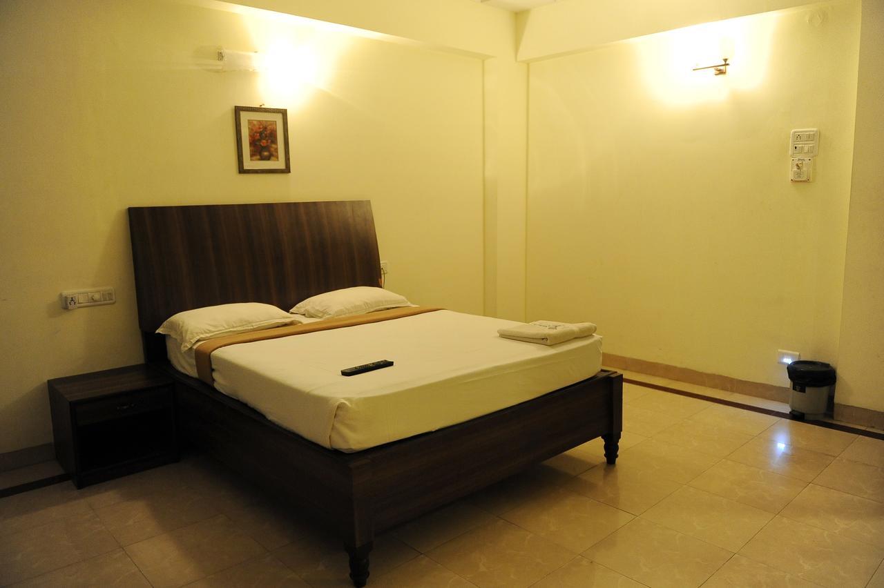 Hotel Mount Heera Chennai Zewnętrze zdjęcie