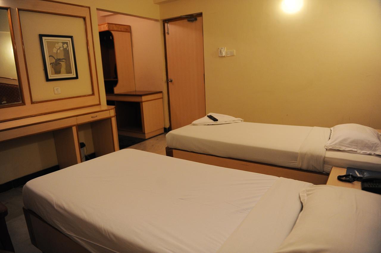 Hotel Mount Heera Chennai Zewnętrze zdjęcie