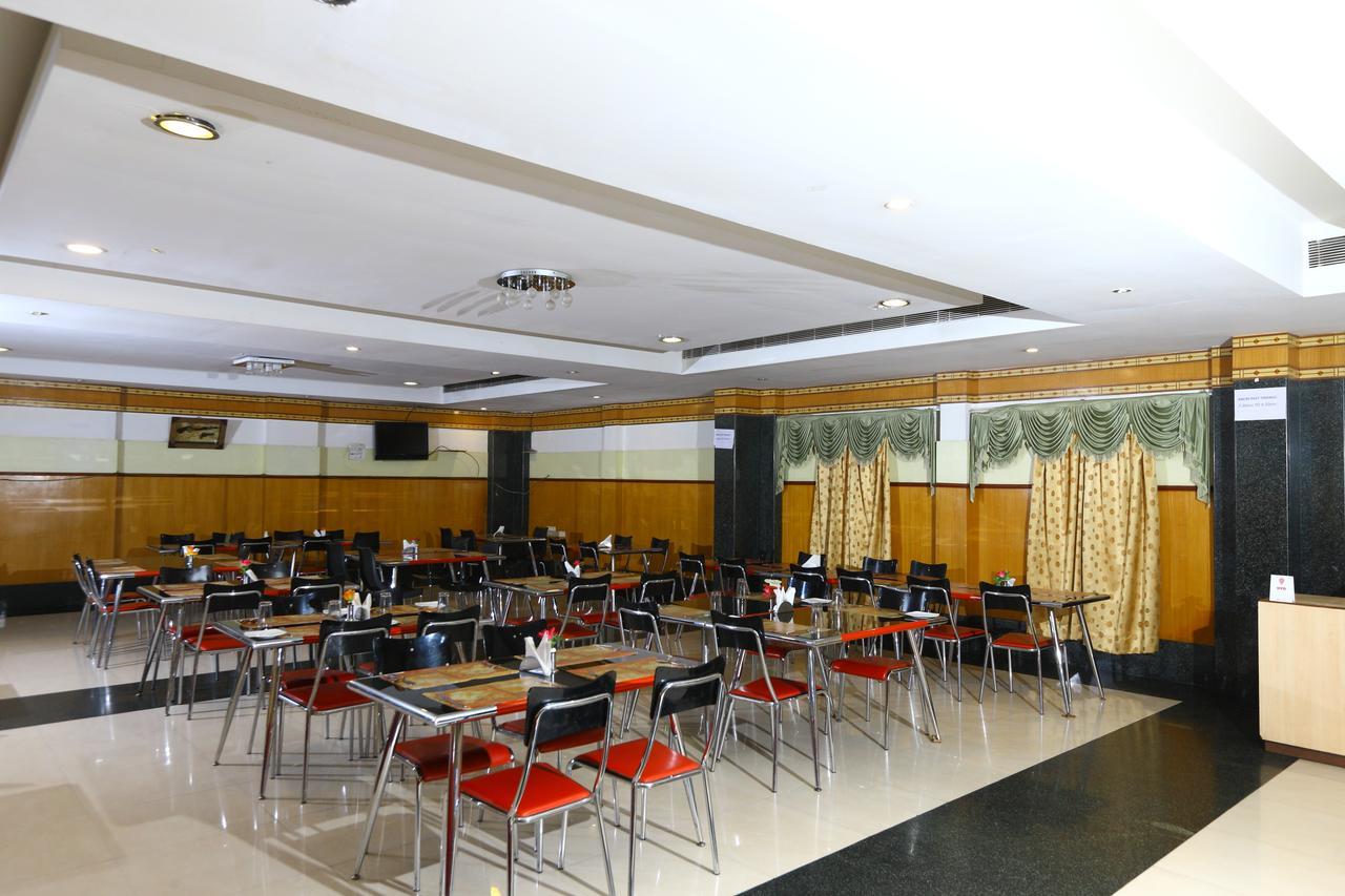 Hotel Mount Heera Chennai Zewnętrze zdjęcie