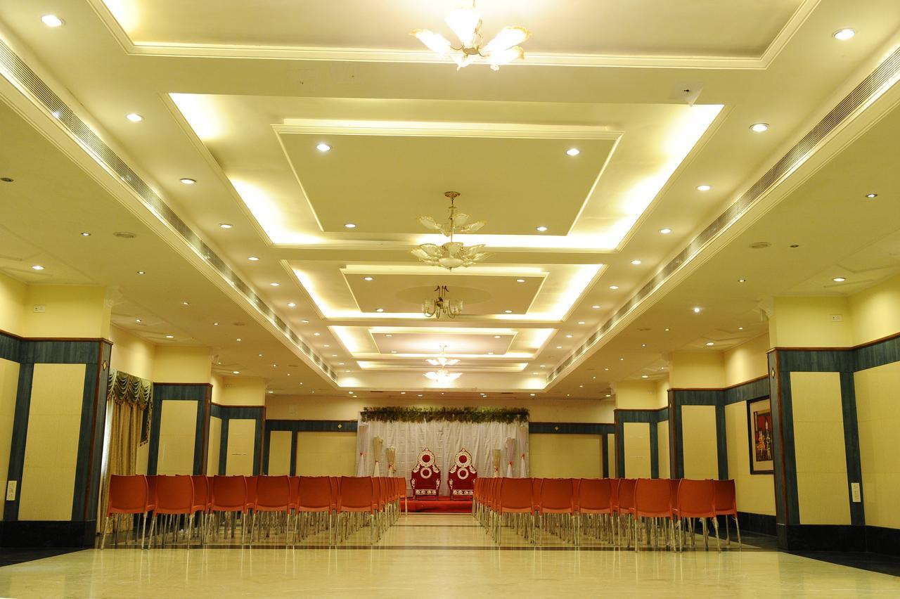 Hotel Mount Heera Chennai Zewnętrze zdjęcie