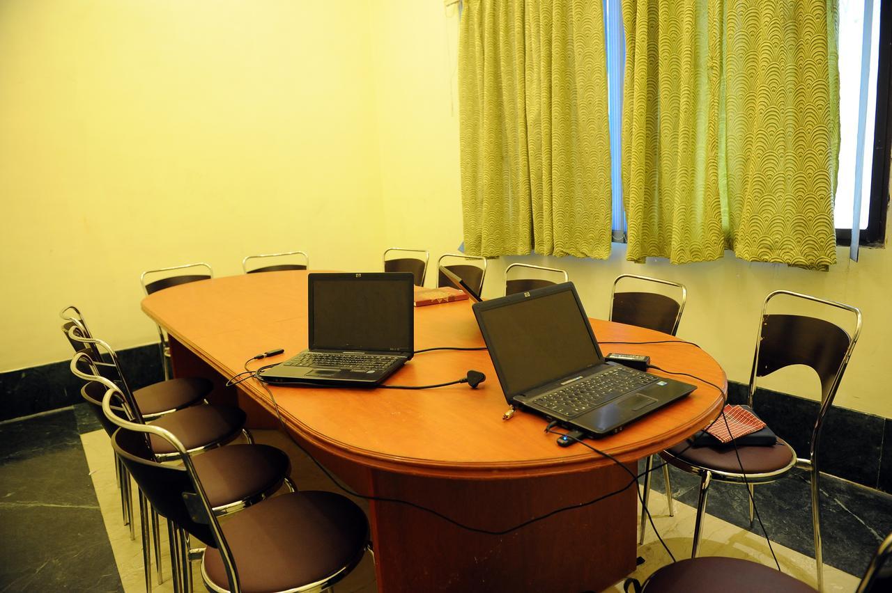 Hotel Mount Heera Chennai Zewnętrze zdjęcie