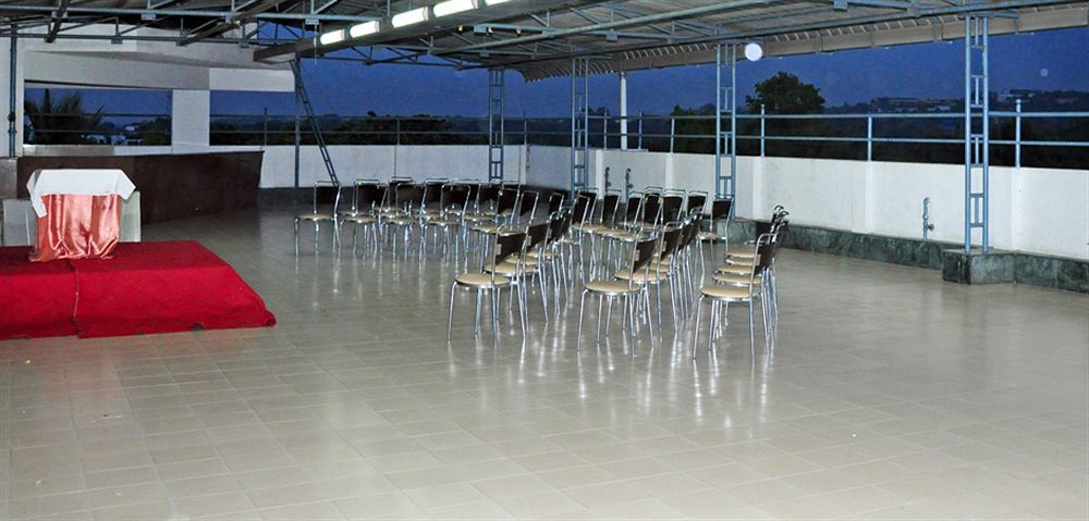 Hotel Mount Heera Chennai Zewnętrze zdjęcie